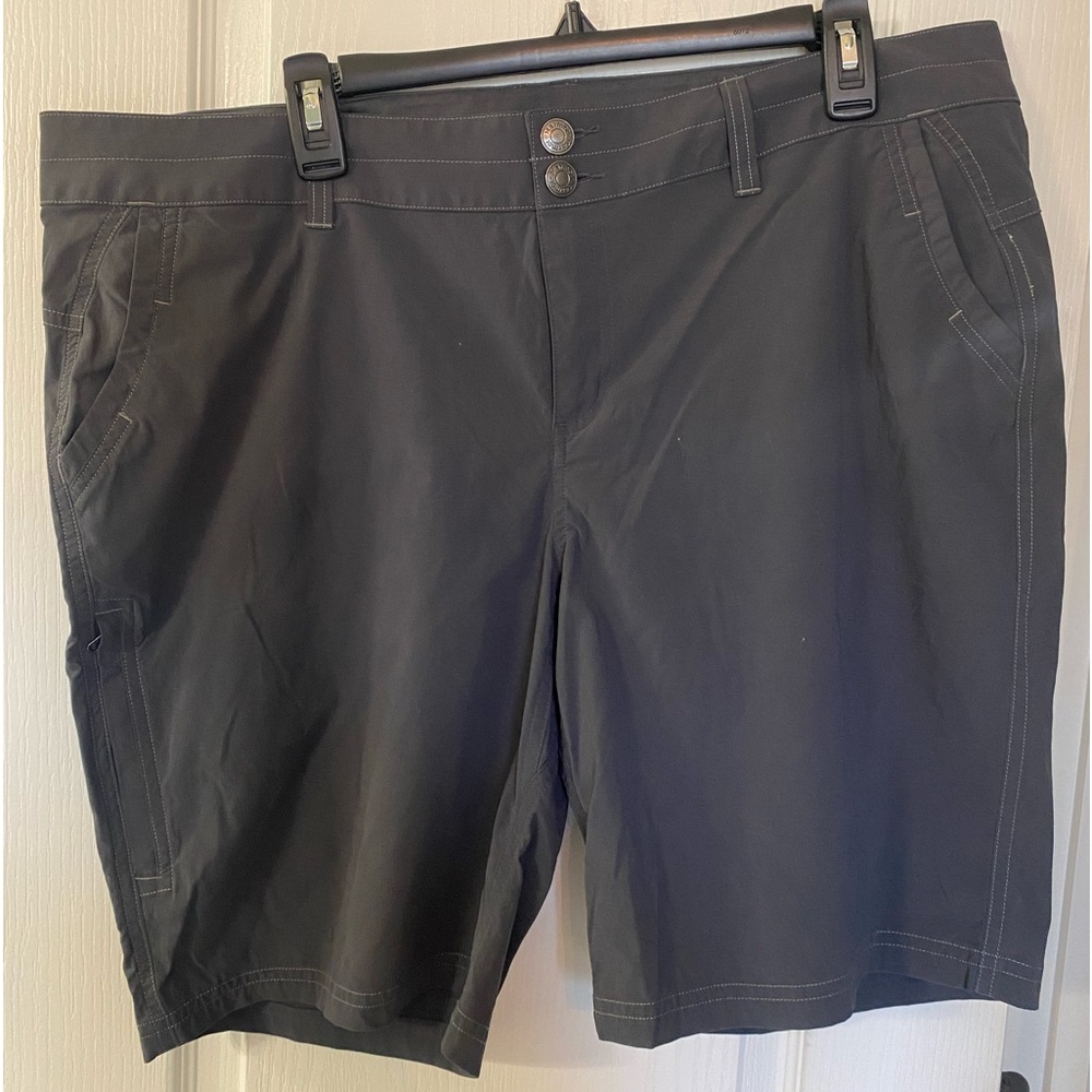 MARMOT SHORTS - perfect condition